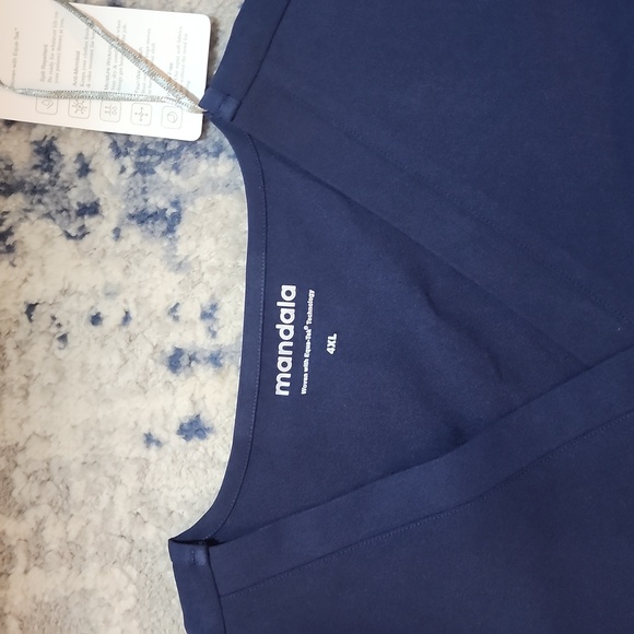 Scrubs NWT - Picture 2 of 3